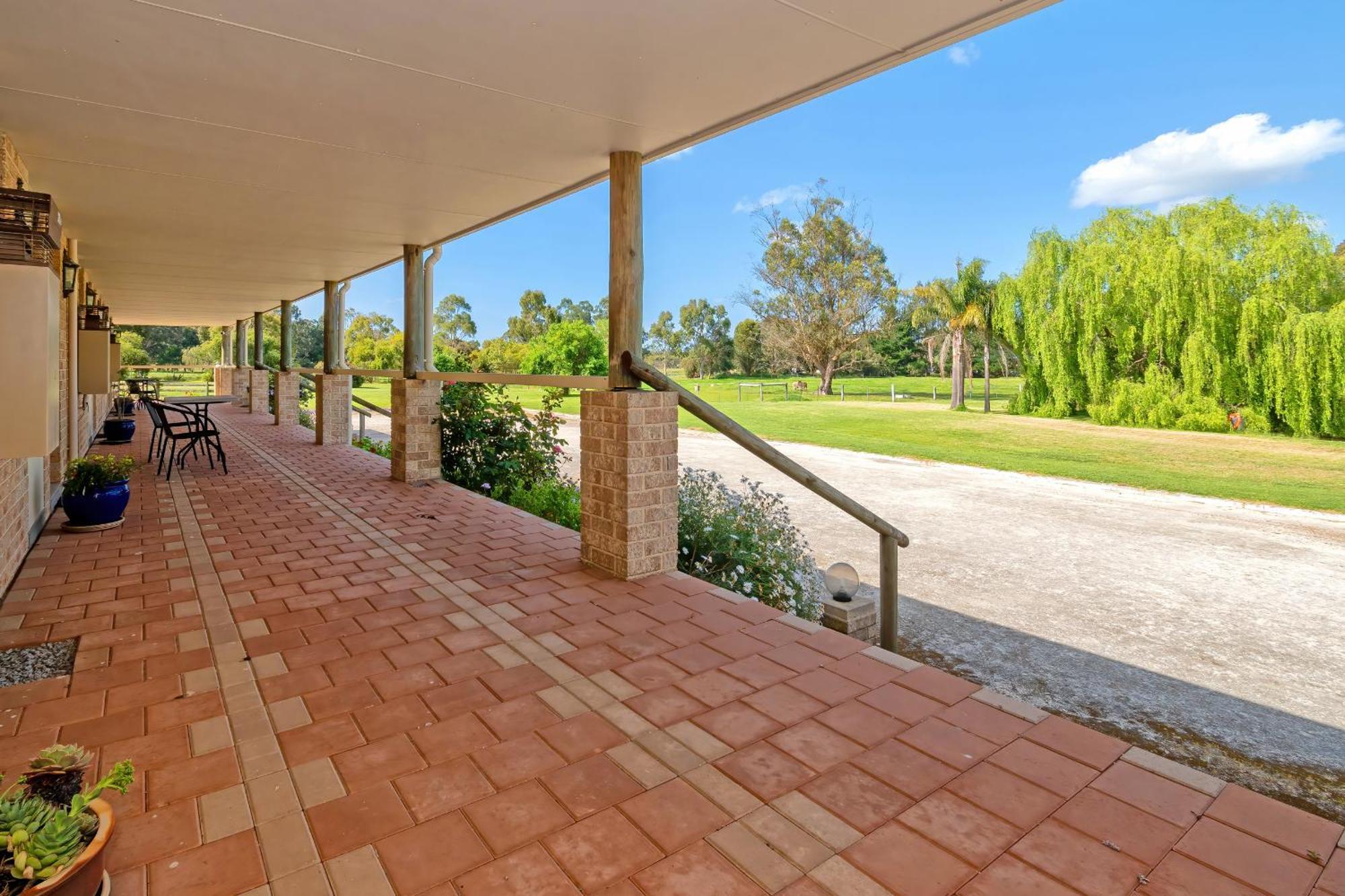 101 Oatlands Motel Mount Barker ภายนอก รูปภาพ